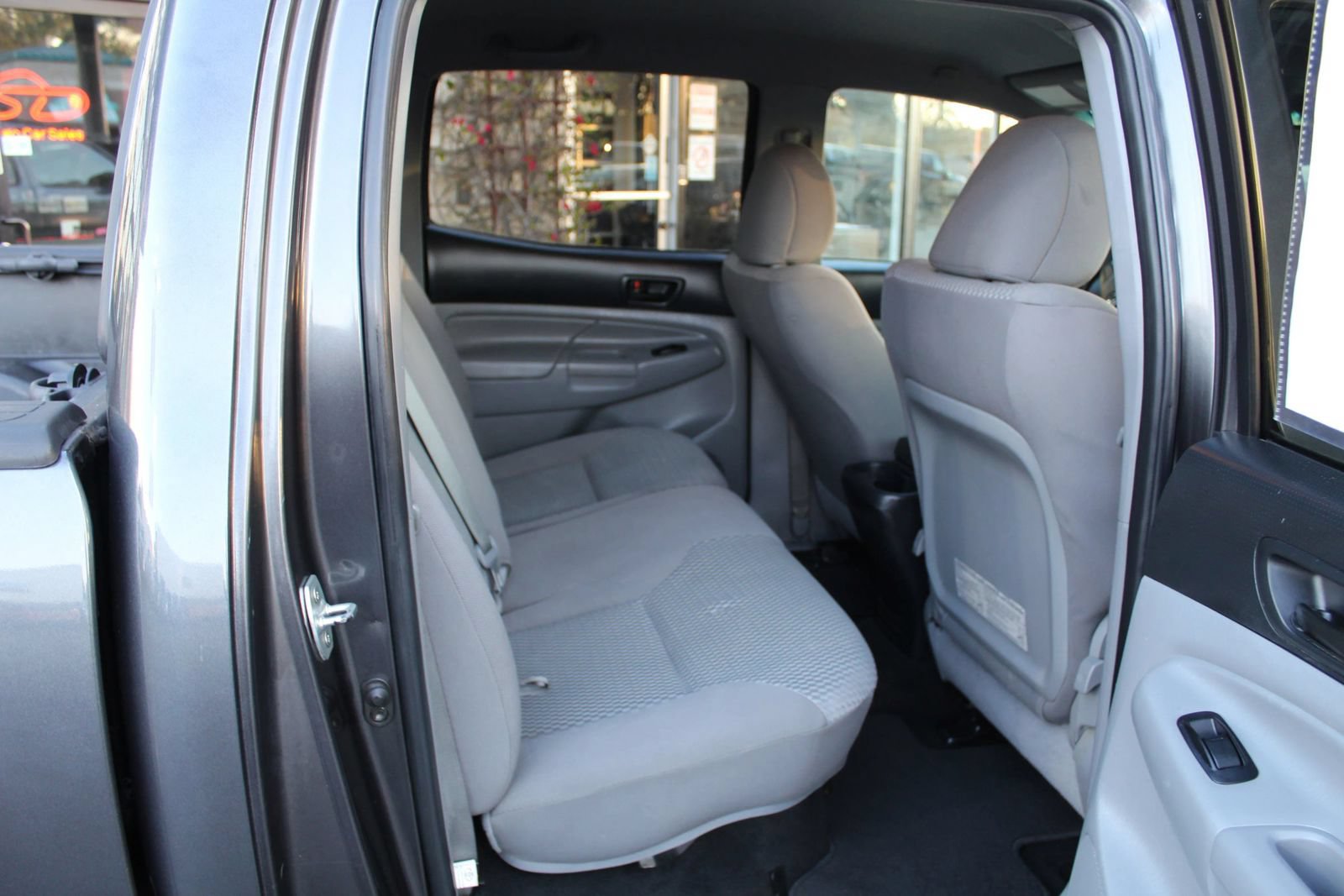 Used 2013 Toyota Tacoma PreRunner w/ SR5 Pkg RWD image 11