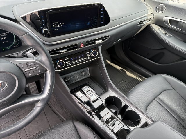 Certified 2023 Hyundai Sonata Limited FWD image 3