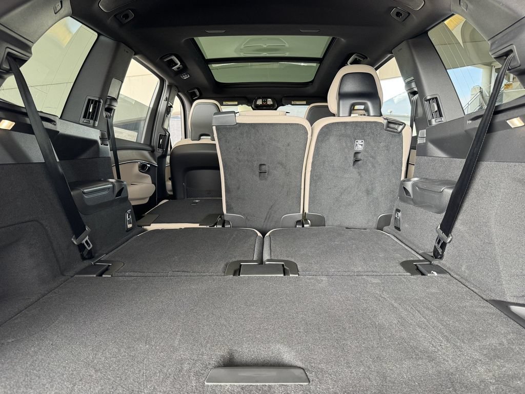 New 2026 Volvo XC90 T8 Plus AWD/4WD image 33