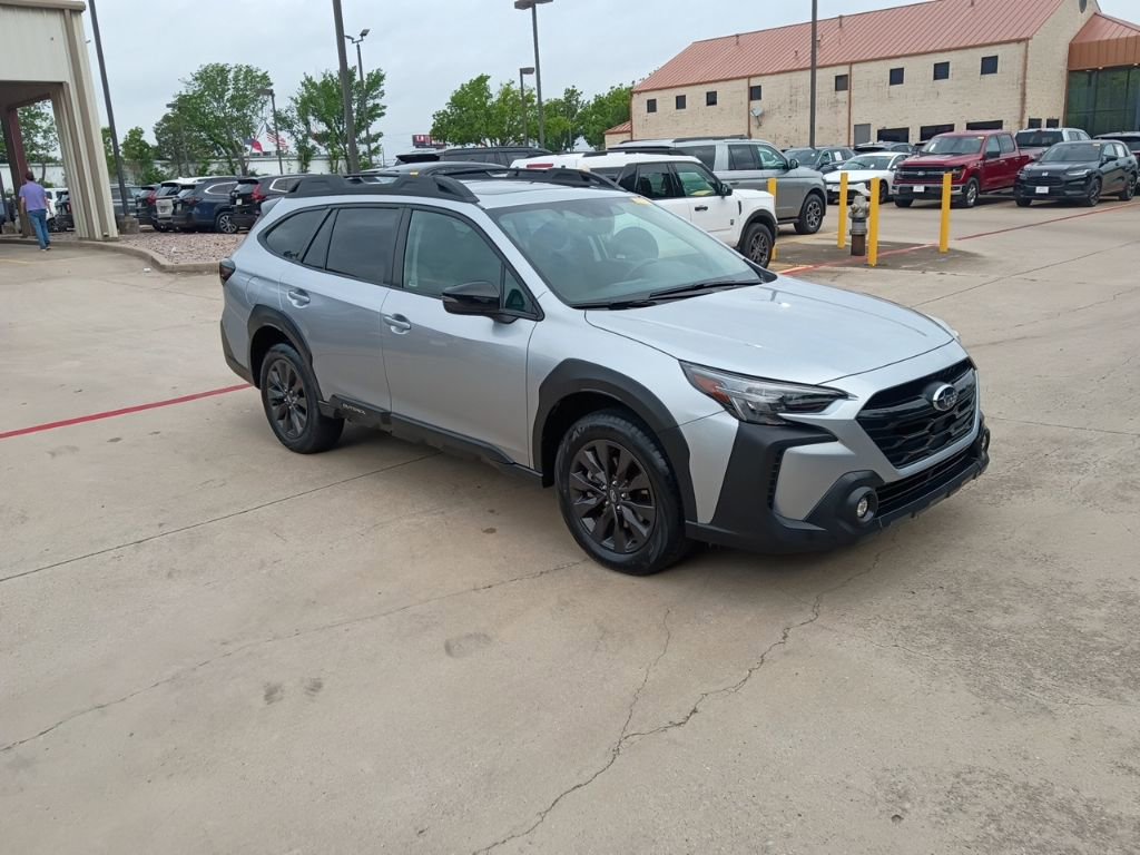 Used 2025 Subaru Outback Onyx Edition image 6