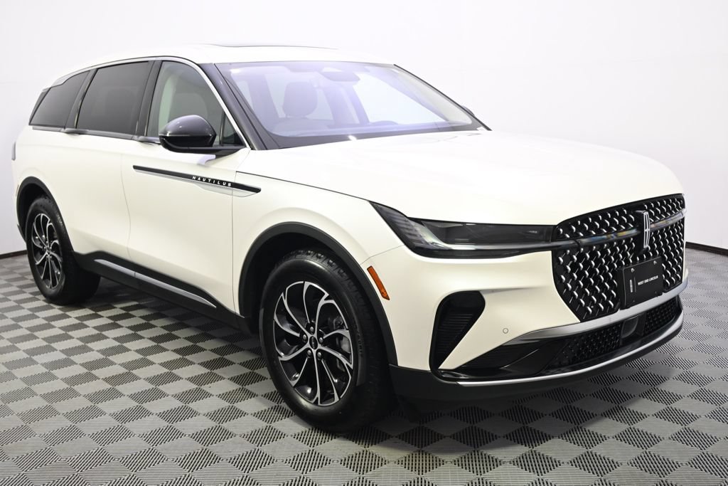Certified 2026 Lincoln Nautilus Premier w/ Equipment Group 102A AWD/4WD image 8