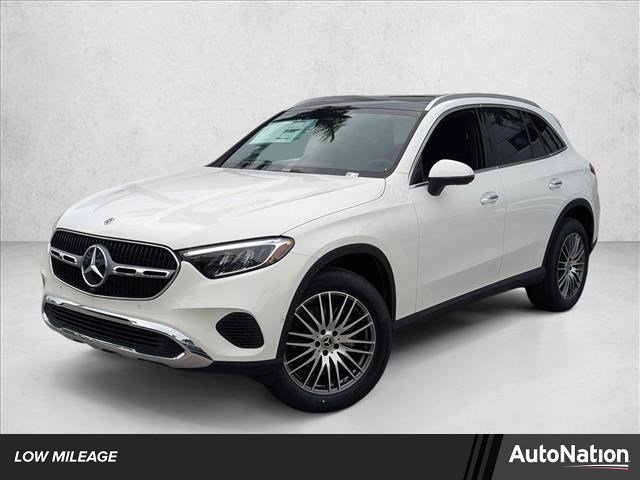 Used 2025 Mercedes-Benz GLC 300 image 1