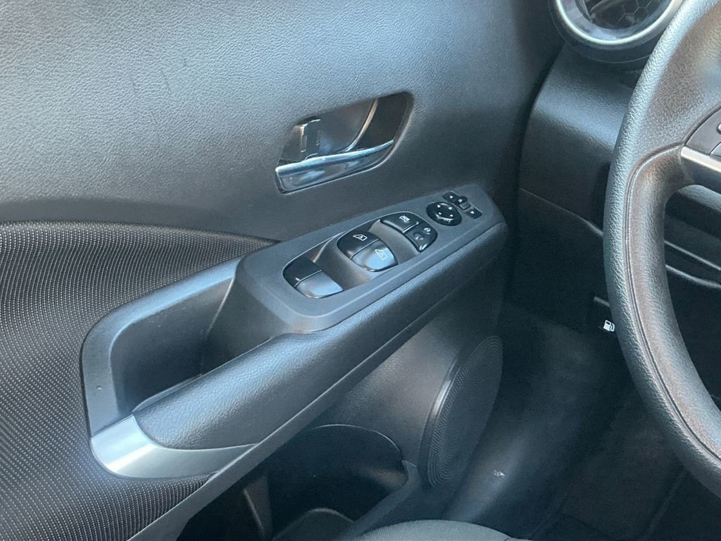 Used 2024 Nissan Kicks SV image 19