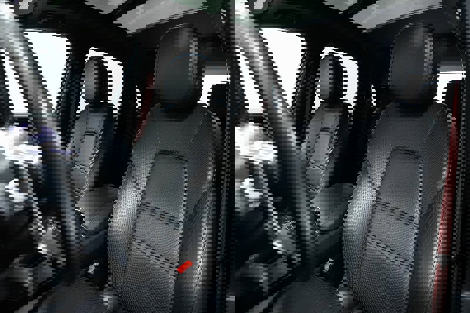 Certified 2023 Porsche Cayenne Platinum Edition image 5