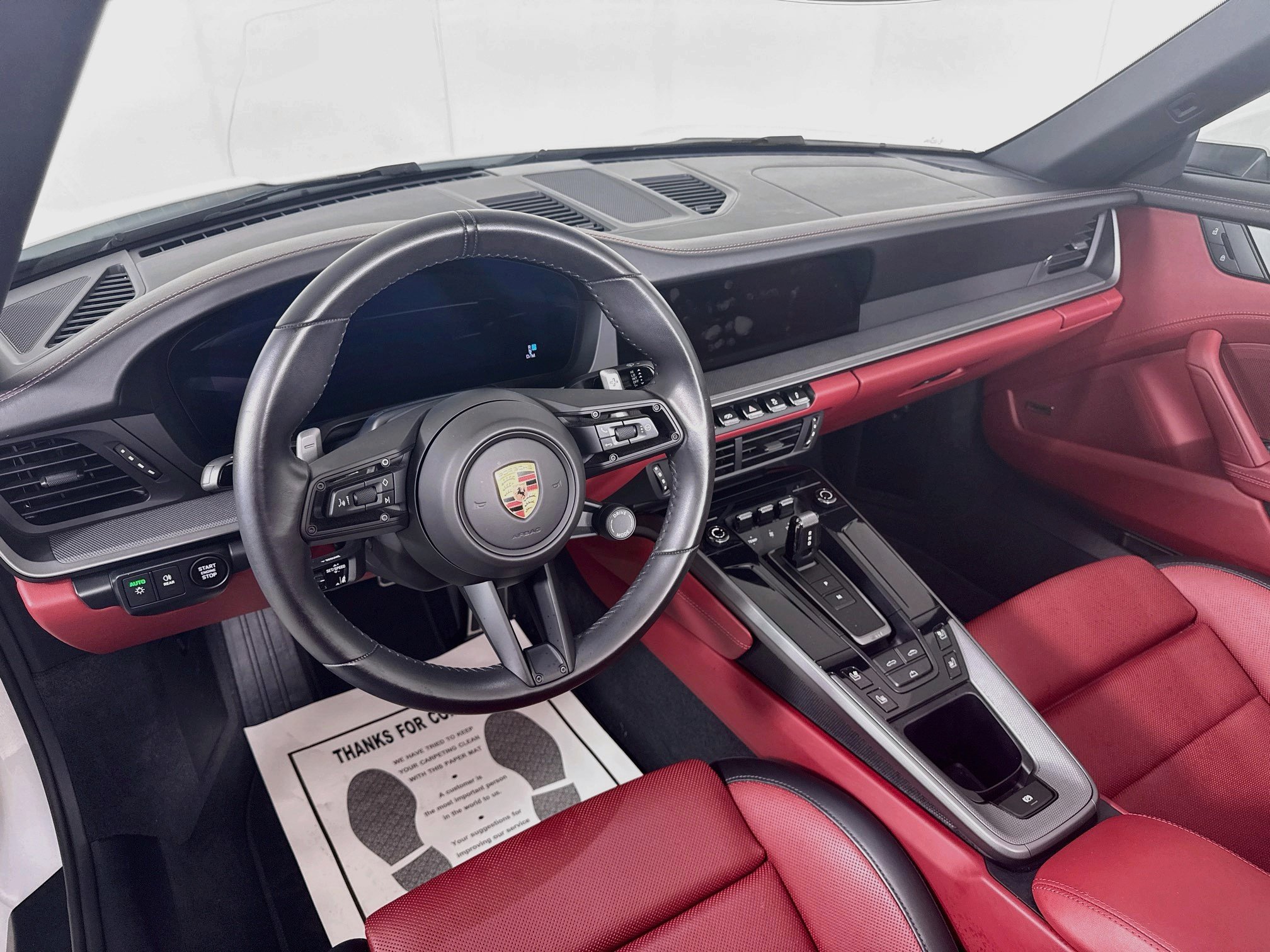 Certified 2025 Porsche 911 Carrera RWD image 4