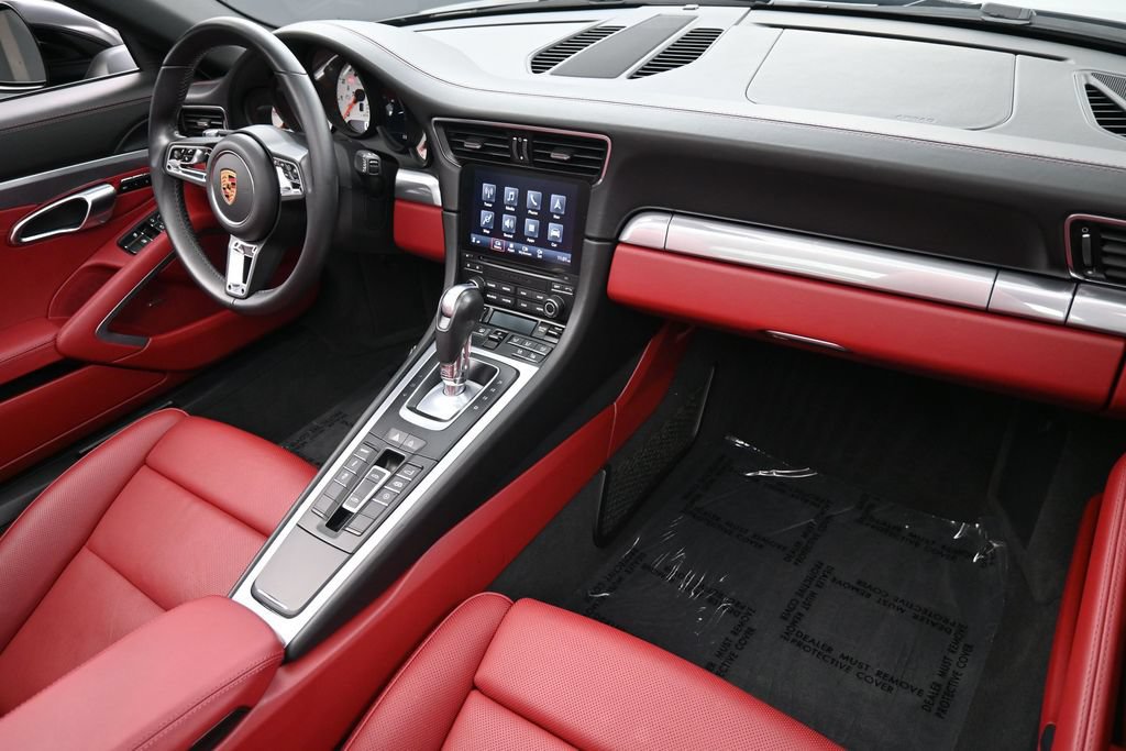 Certified 2019 Porsche 911 Targa 4 AWD/4WD image 33