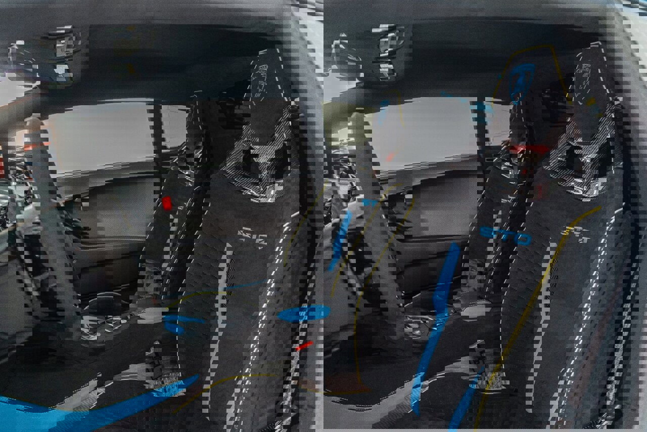 Used 2023 Lamborghini Huracan STO image 27