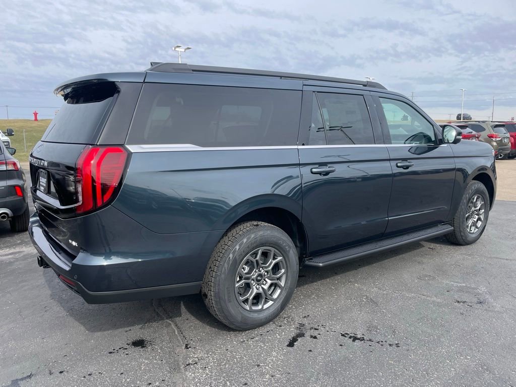 New 2026 Ford Expedition Max Active image 4