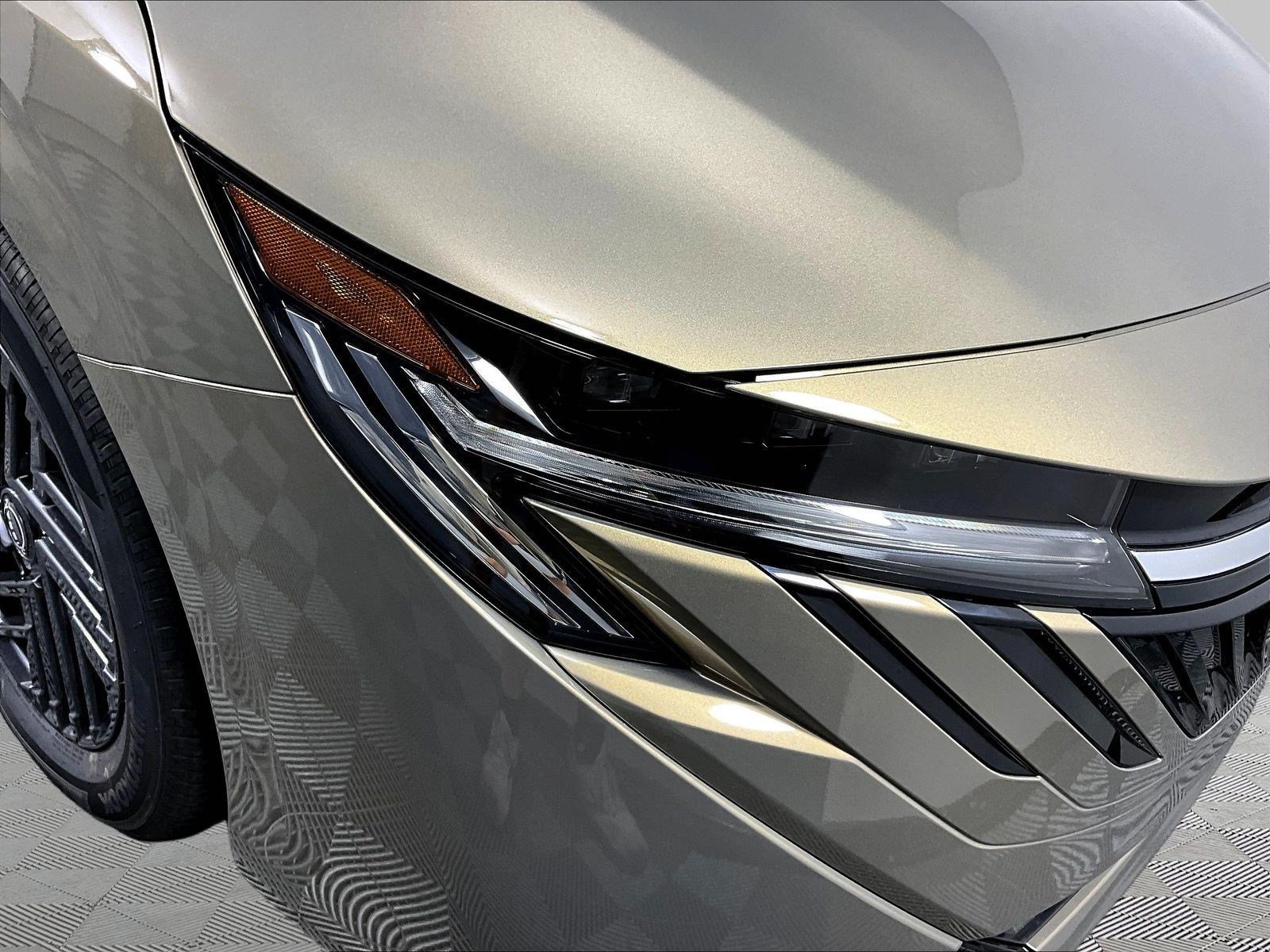 New 2026 Nissan Sentra SV w/ SV Convenience Package FWD image 8