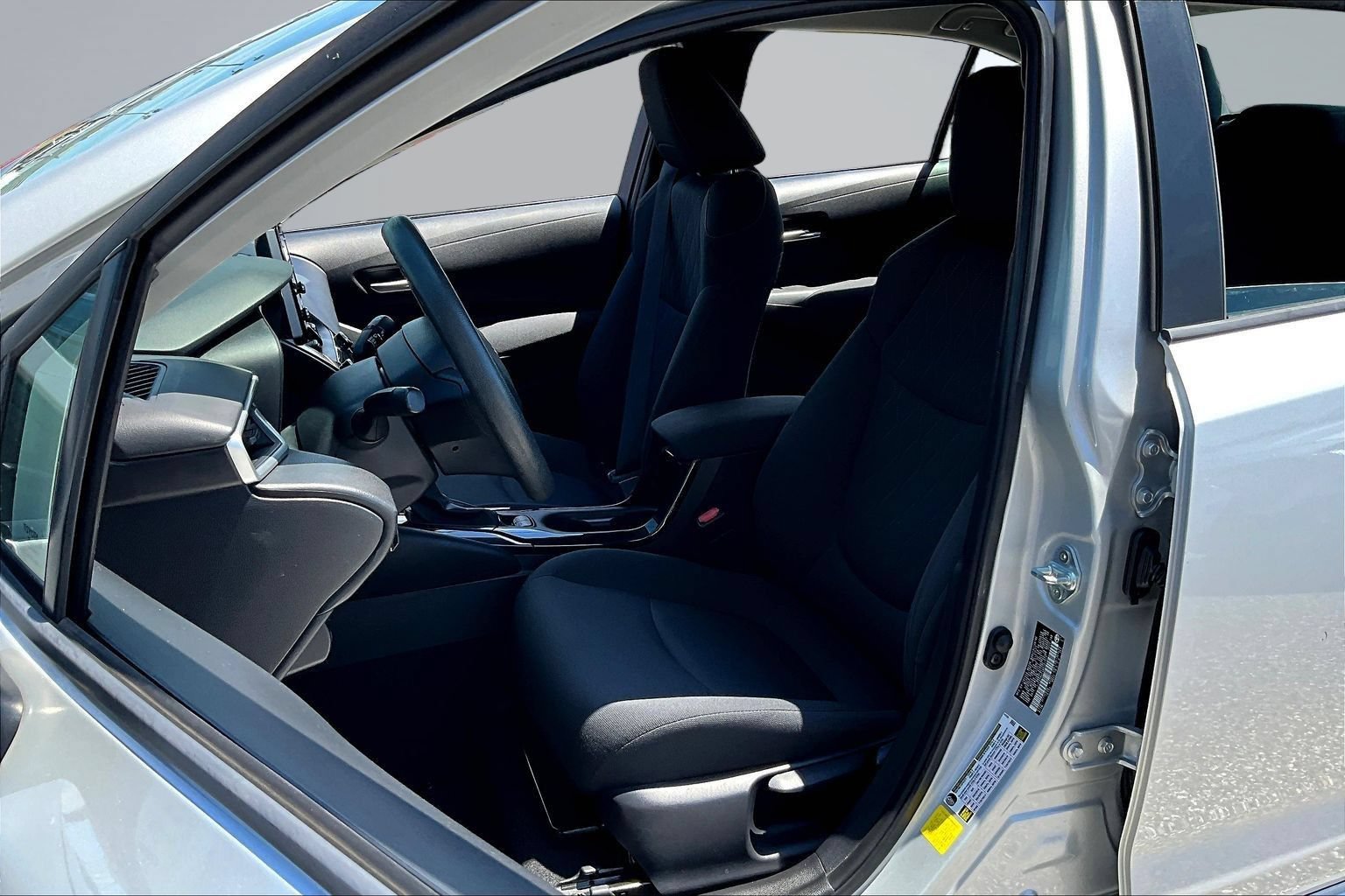 Used 2021 Toyota Corolla LE FWD image 16