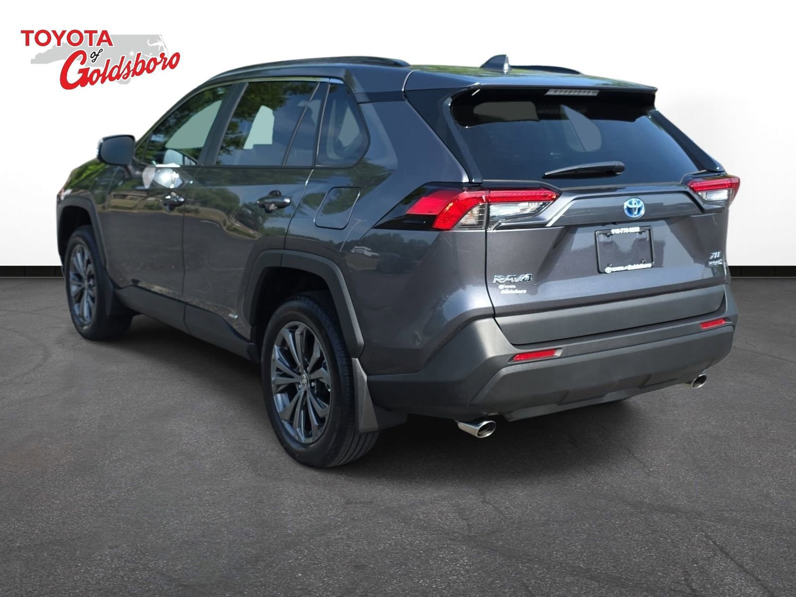 Used 2024 Toyota RAV4 XLE Premium image 7