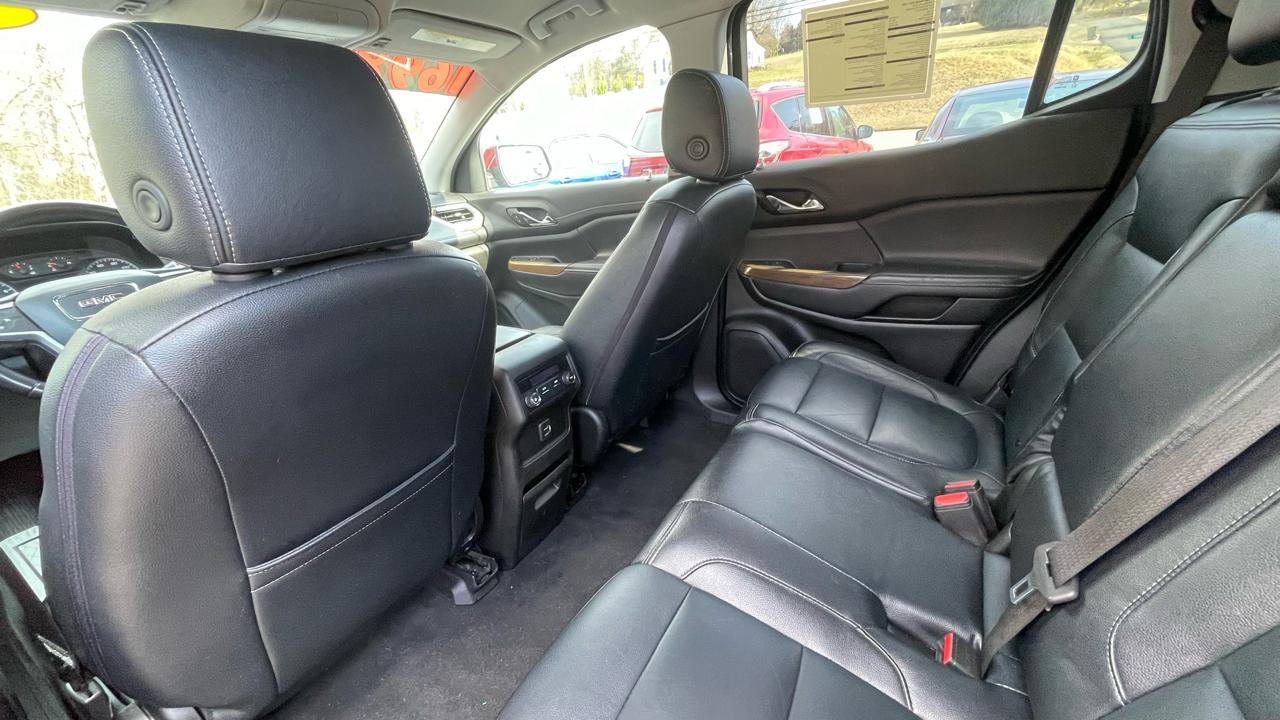 Used 2019 GMC Acadia SLE image 18