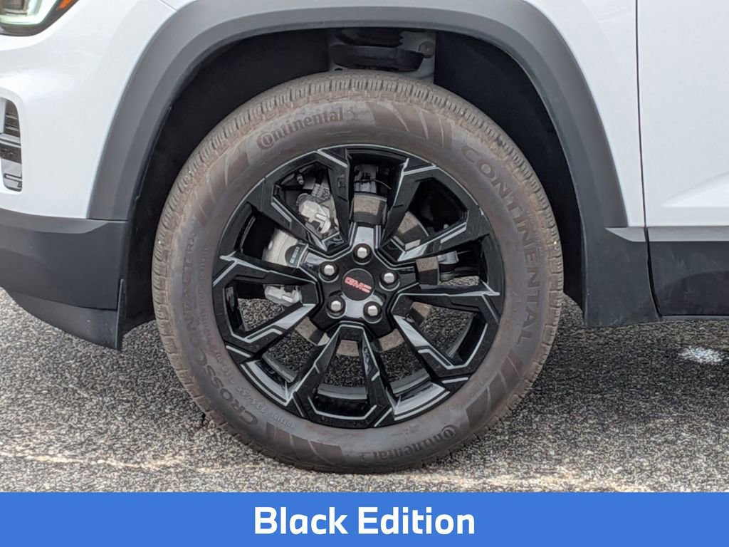 Used 2026 GMC Terrain Elevation w/ Elevation Premium Package FWD image 12