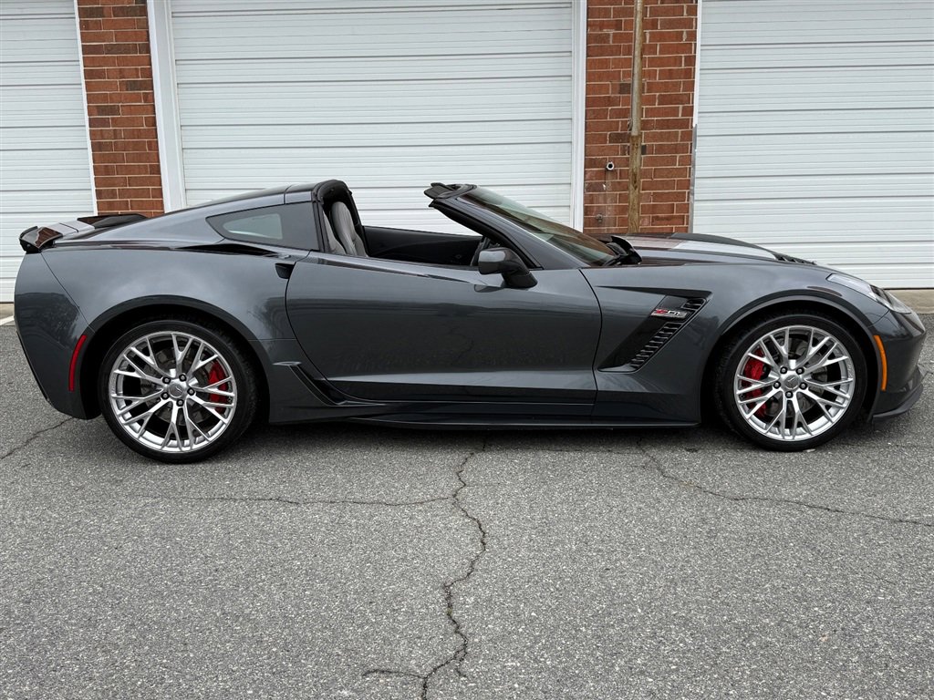 Used 2018 Chevrolet Corvette Z06 RWD image 49