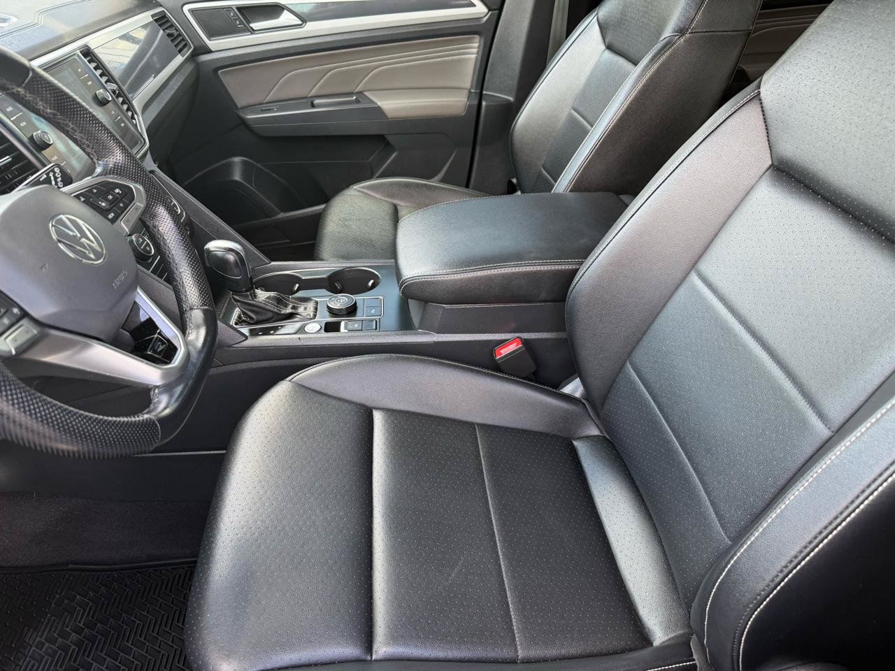 Used 2021 Volkswagen Atlas SE w/ Panoramic Sunroof Package AWD/4WD image 13