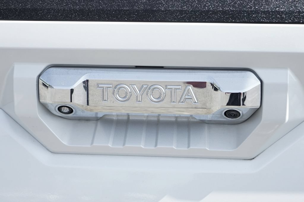 Used 2022 Toyota Tundra Limited AWD/4WD image 51