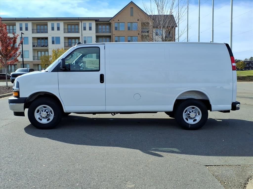 New 2025 Chevrolet Express 2500 w/ Driver Convenience Package image 37