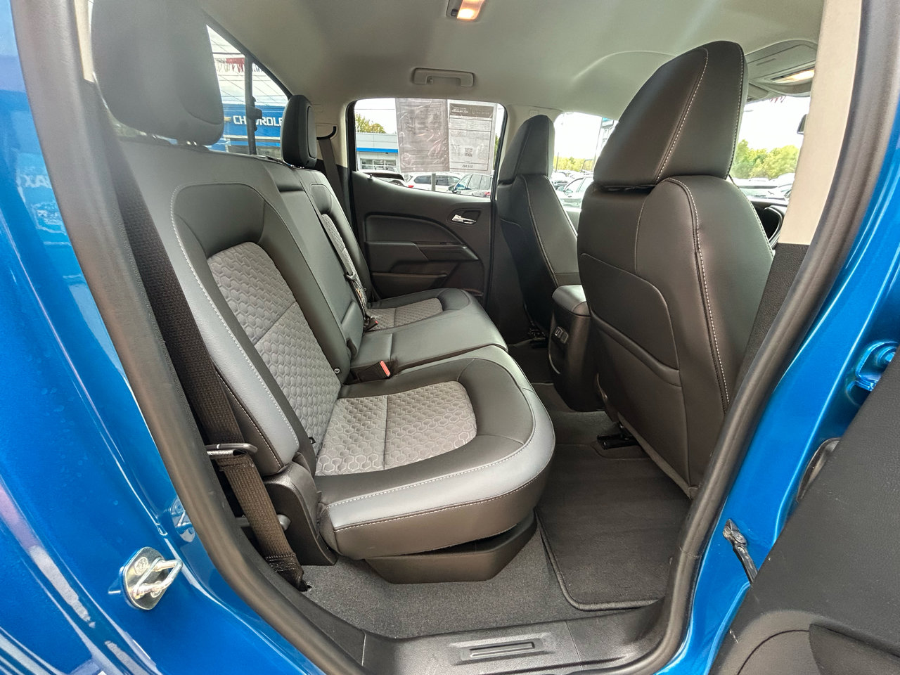 Used 2022 Chevrolet Colorado Z71 image 23
