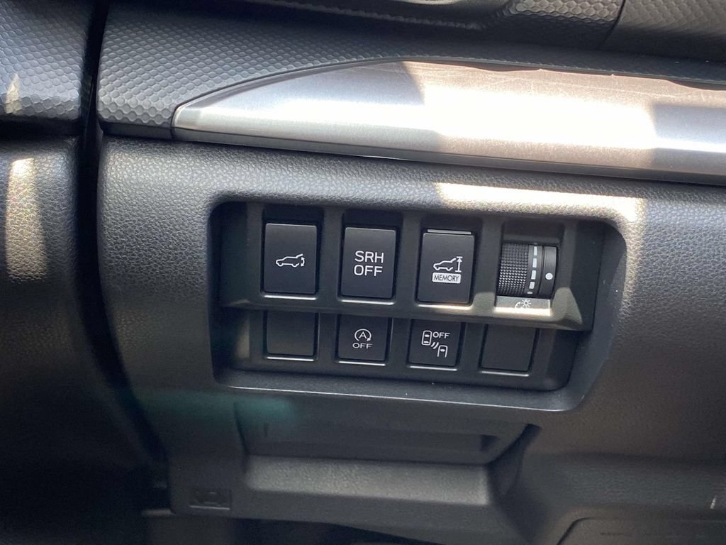 Used 2021 Subaru Forester Premium AWD/4WD image 31