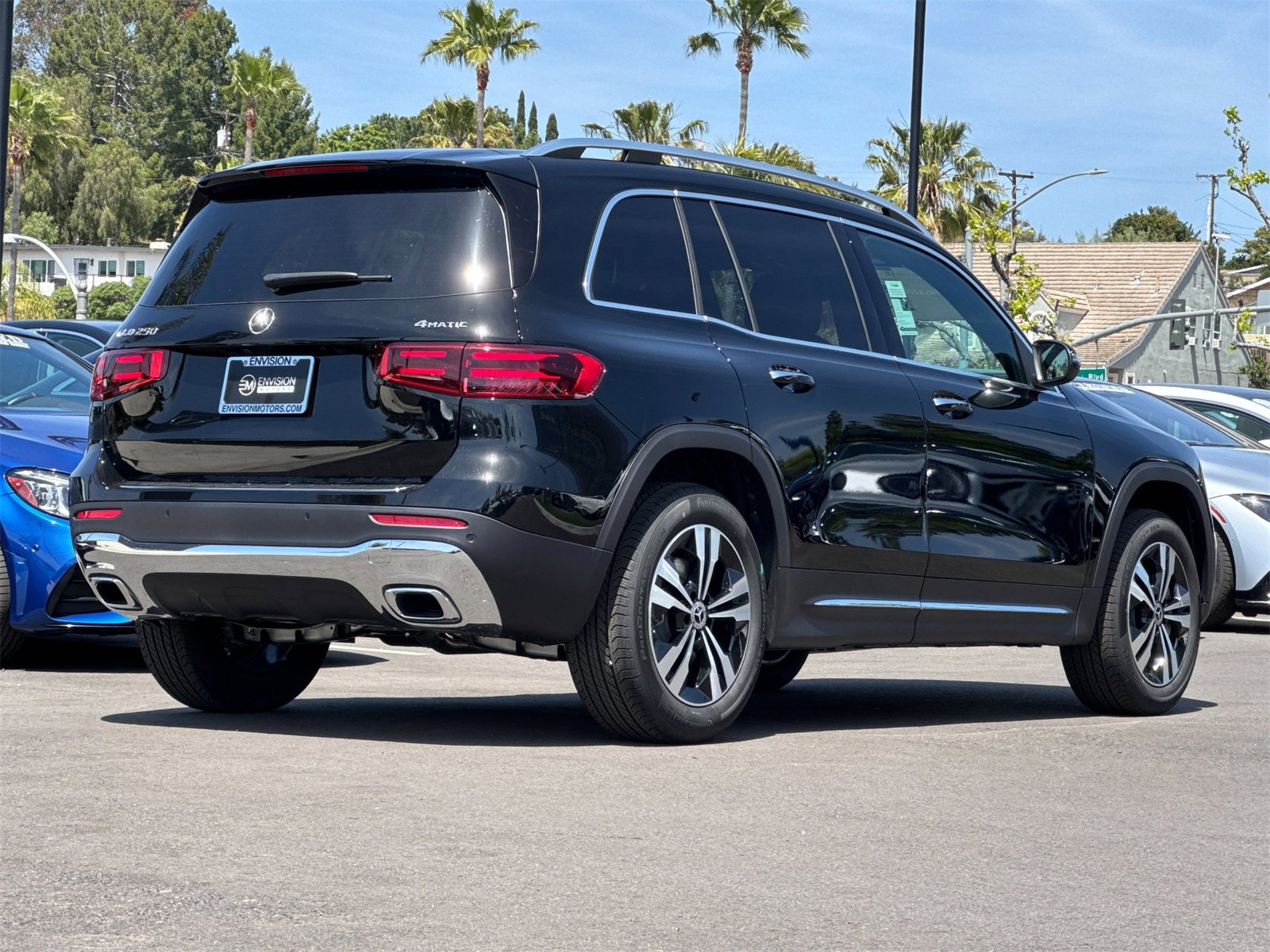 New 2025 Mercedes-Benz GLB 250 4MATIC image 3