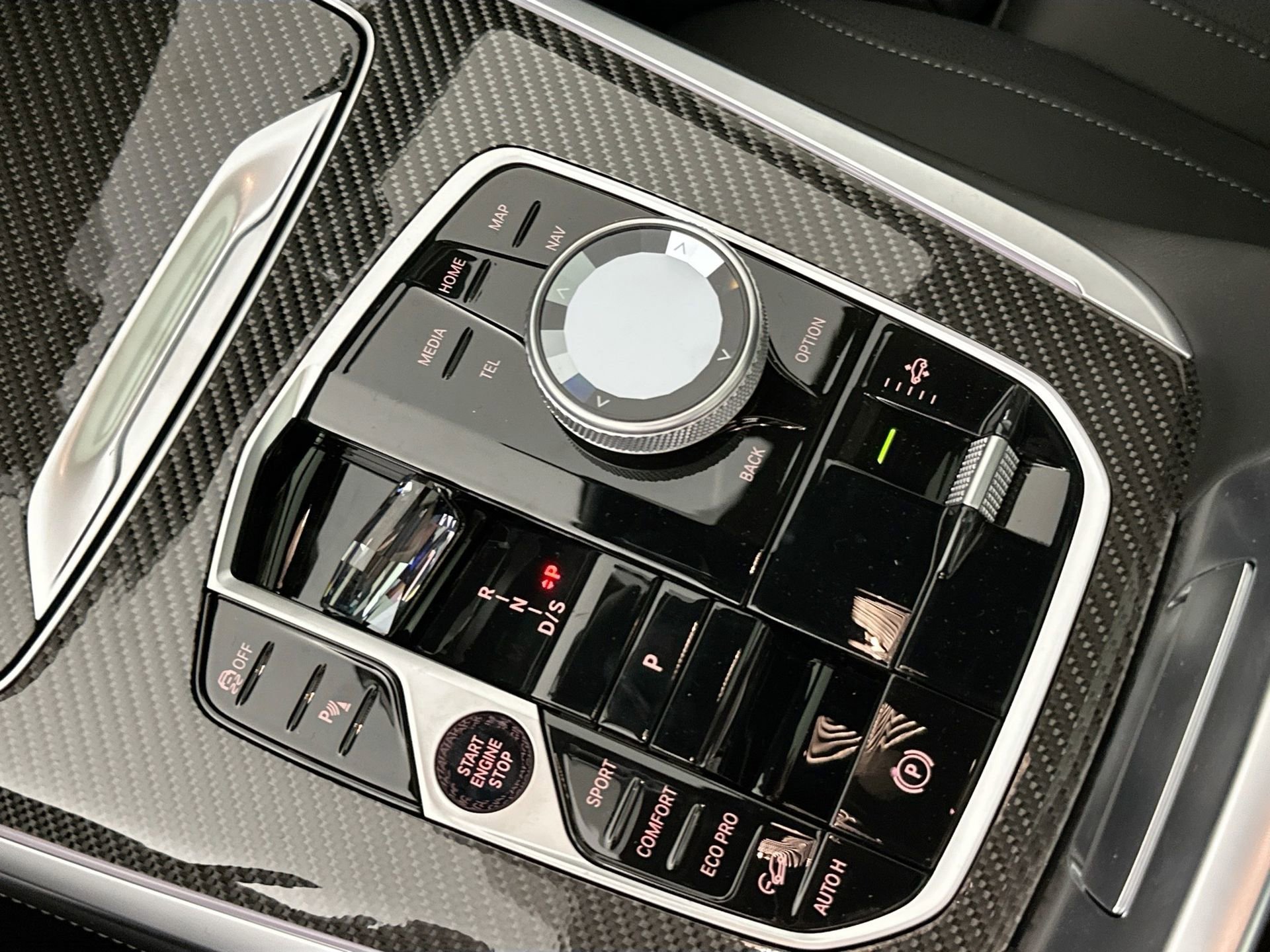 New 2026 BMW X7 M60i image 16