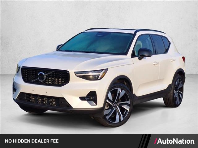 Used 2026 Volvo XC40 B5 Ultra w/ Protection Package Premier
