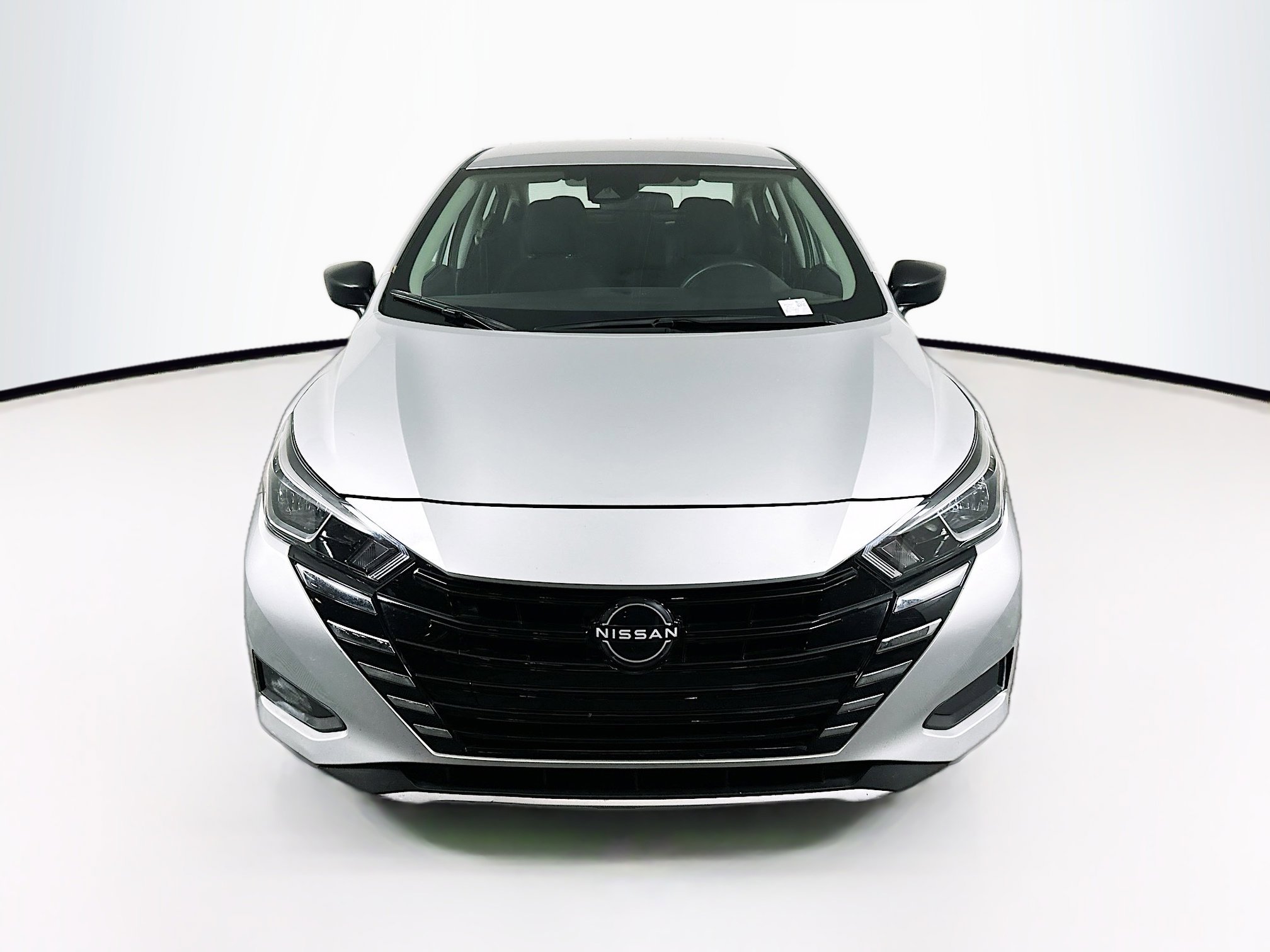 Used 2024 Nissan Versa S w/ Trunk Package image 2