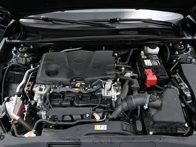 Used 2020 Toyota Camry LE image 10