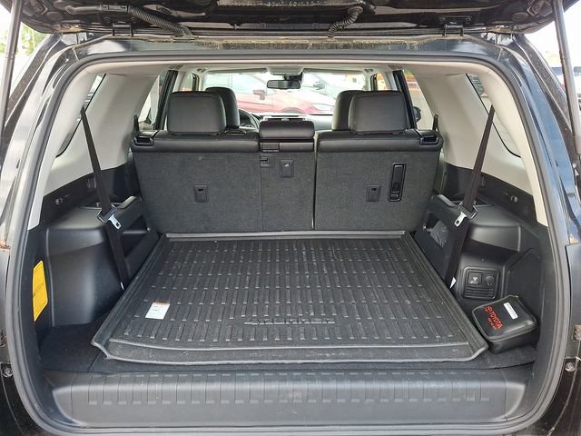 Used 2022 Toyota 4Runner Limited AWD/4WD image 24