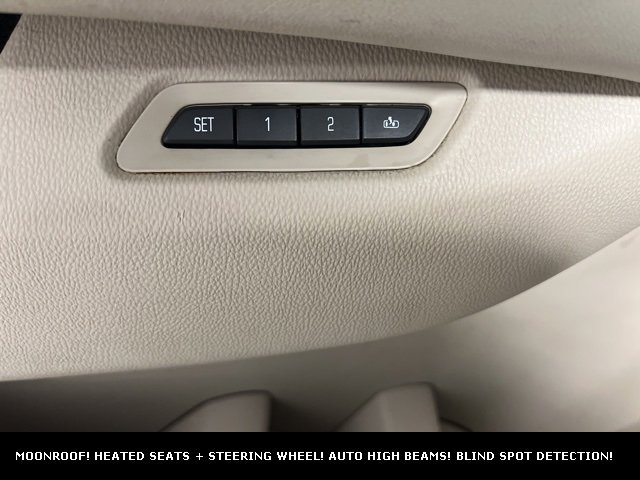 Used 2015 Cadillac Escalade Luxury image 14