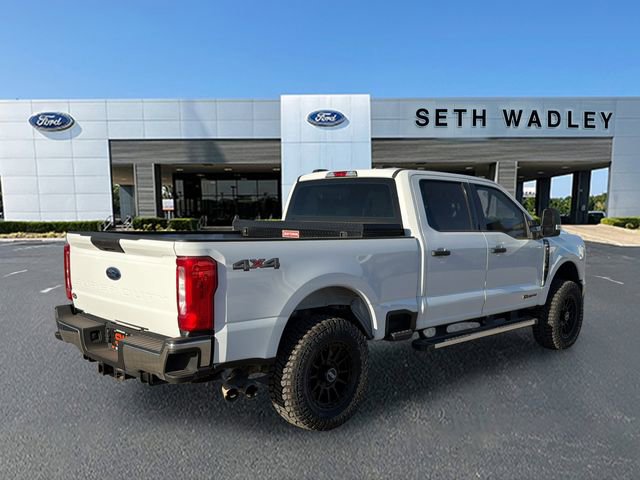 Used 2023 Ford F350 XLT AWD/4WD image 7