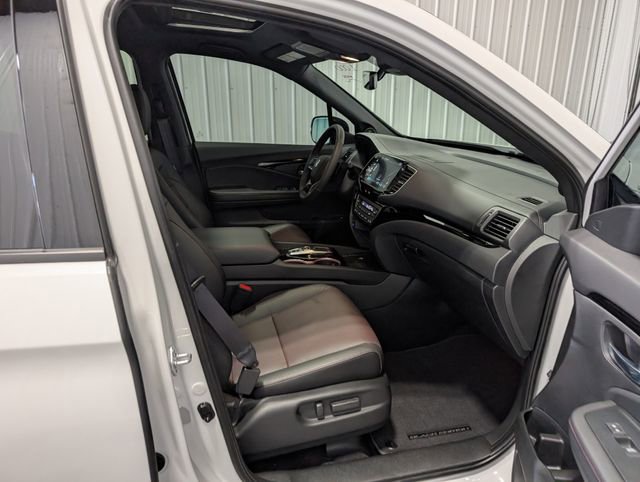 Used 2026 Honda Ridgeline Black Edition image 29