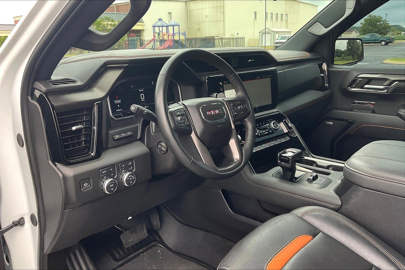 Used 2024 GMC Sierra 1500 AT4 w/ Technology Package image 14