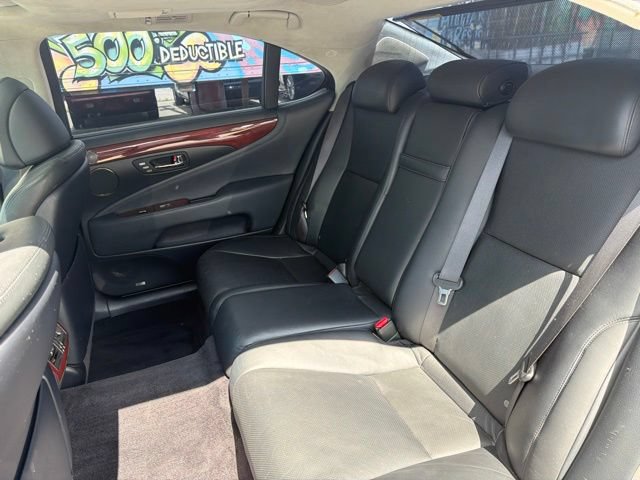 Used 2007 Lexus LS 460 L w/ Luxury Pkg RWD image 19