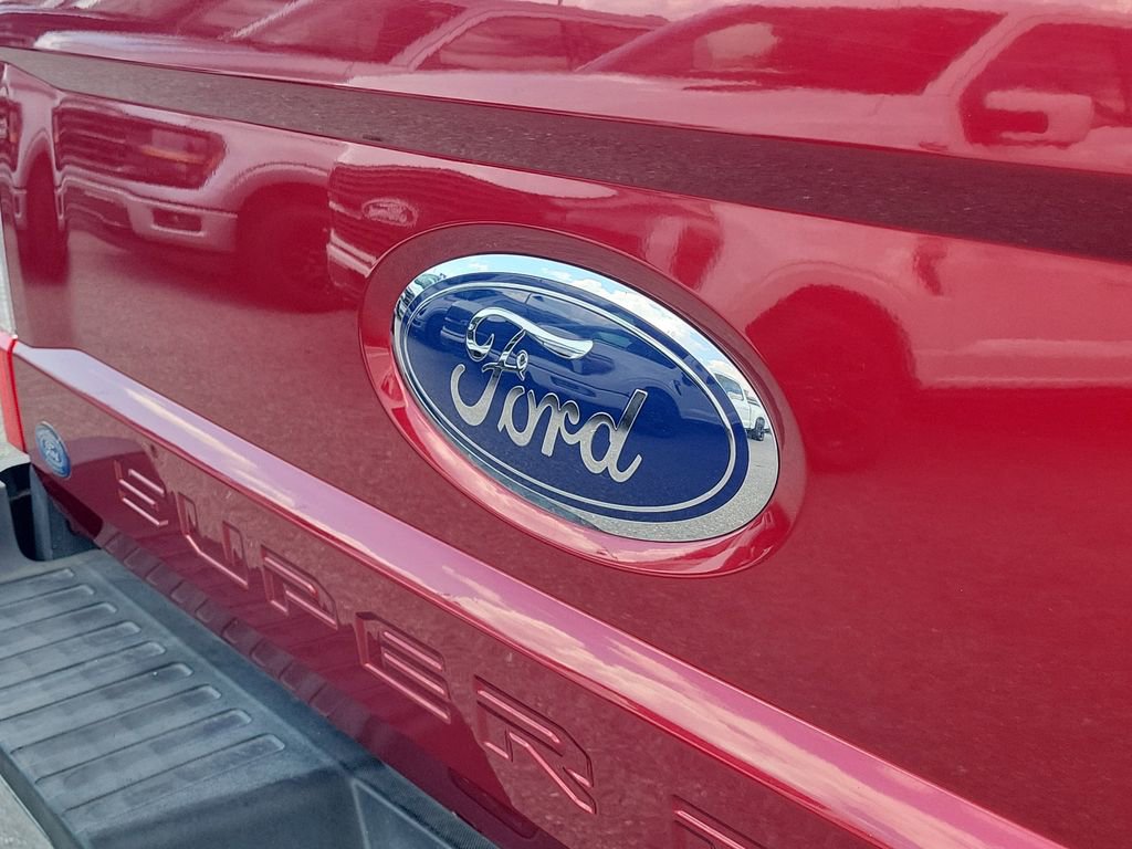 Used 2018 Ford F250 Lariat w/ Lariat Ultimate Package AWD/4WD image 9