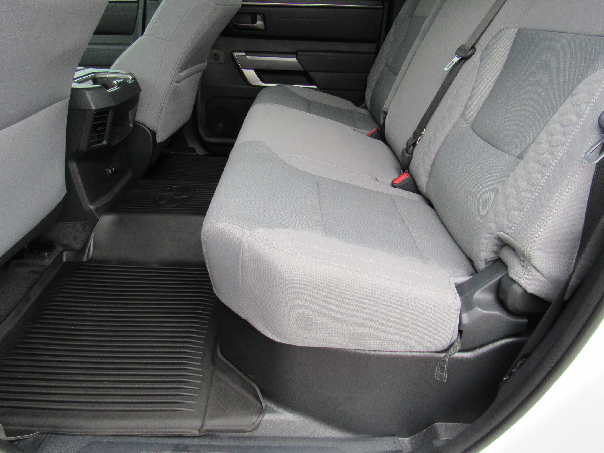 Used 2025 Toyota Tundra SR5 AWD/4WD image 37