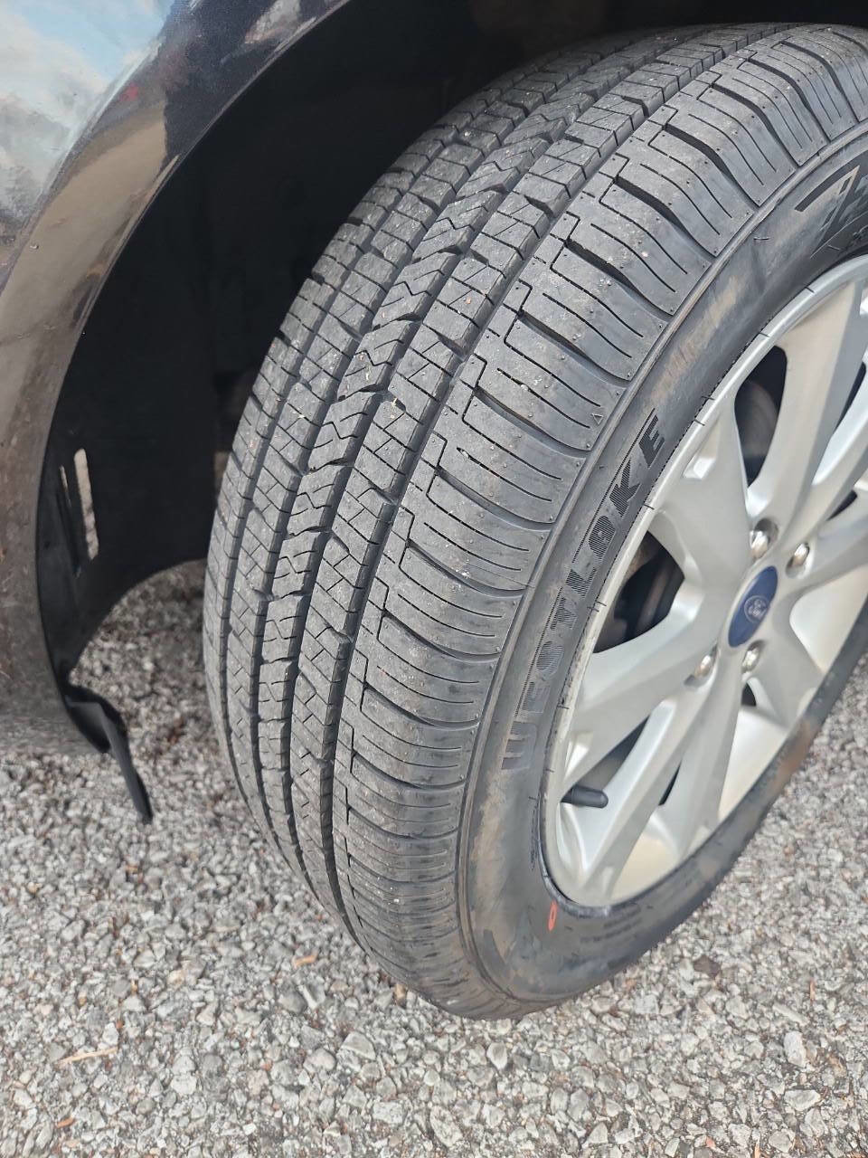 Used 2013 Ford Fiesta SE image 14