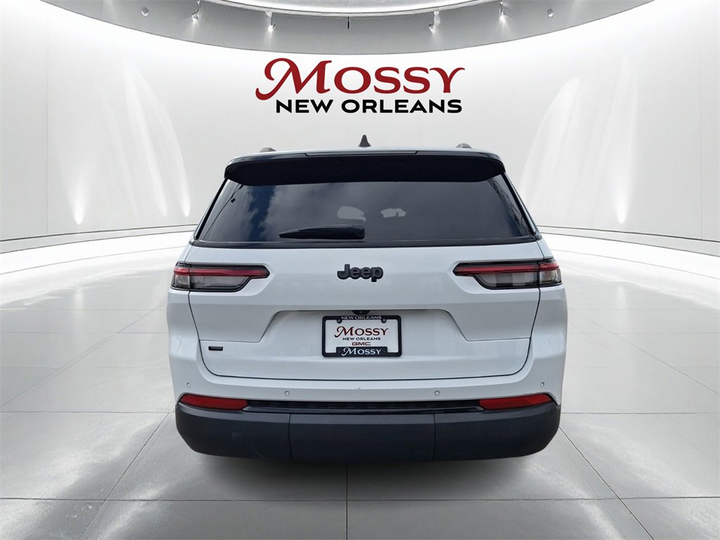 Used 2023 Jeep Grand Cherokee L Laredo image 6