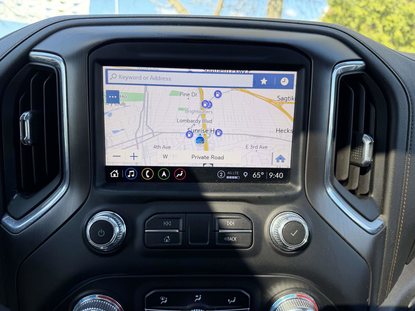 Certified 2021 GMC Sierra 1500 AT4 w/ AT4 Preferred Package AWD/4WD image 27