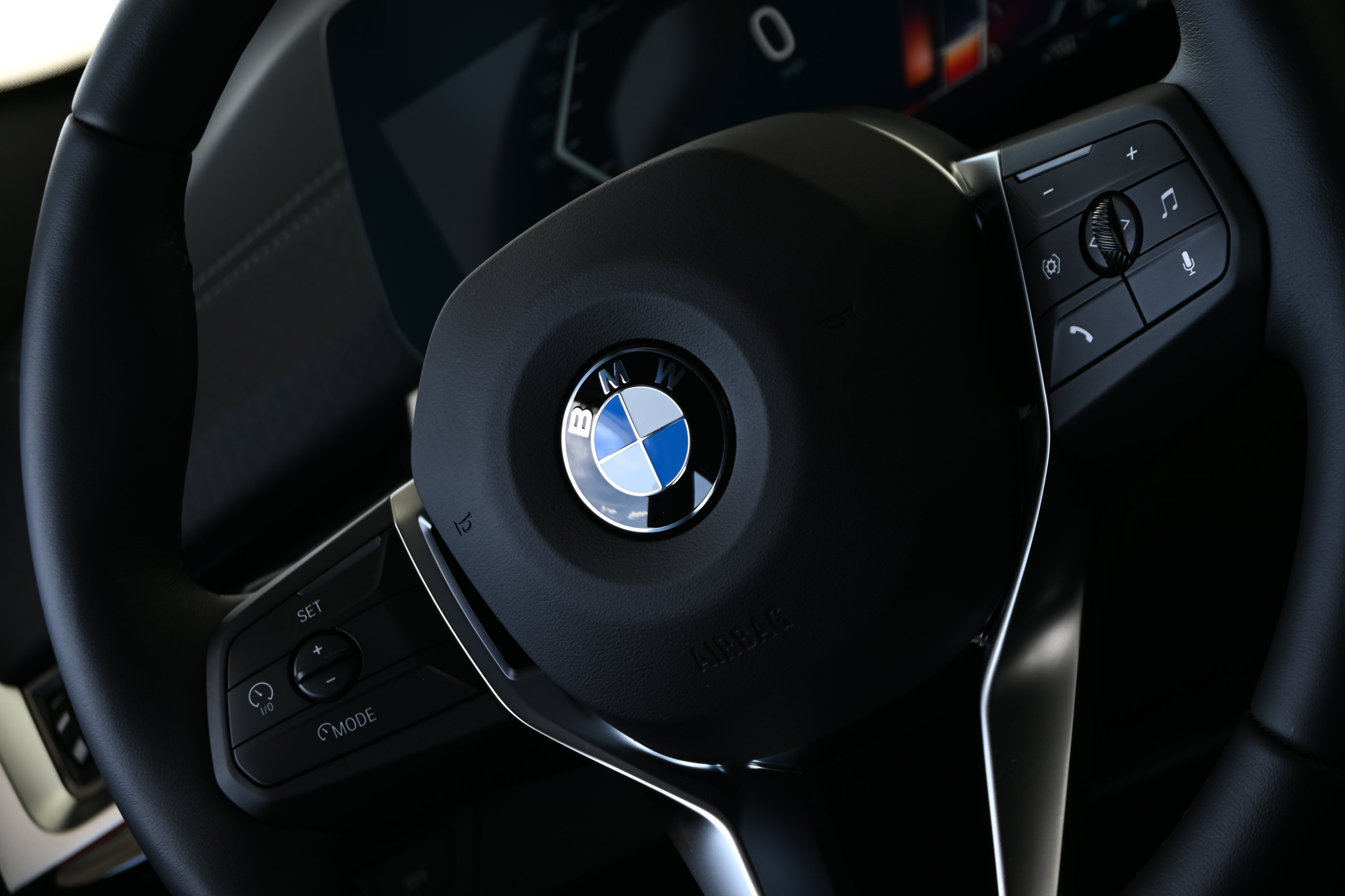 New 2027 BMW X2 xDrive28i AWD/4WD image 23