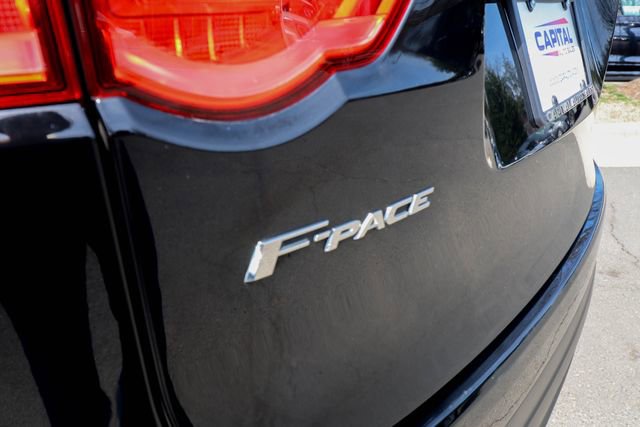 Used 2020 Jaguar F-PACE Premium image 25