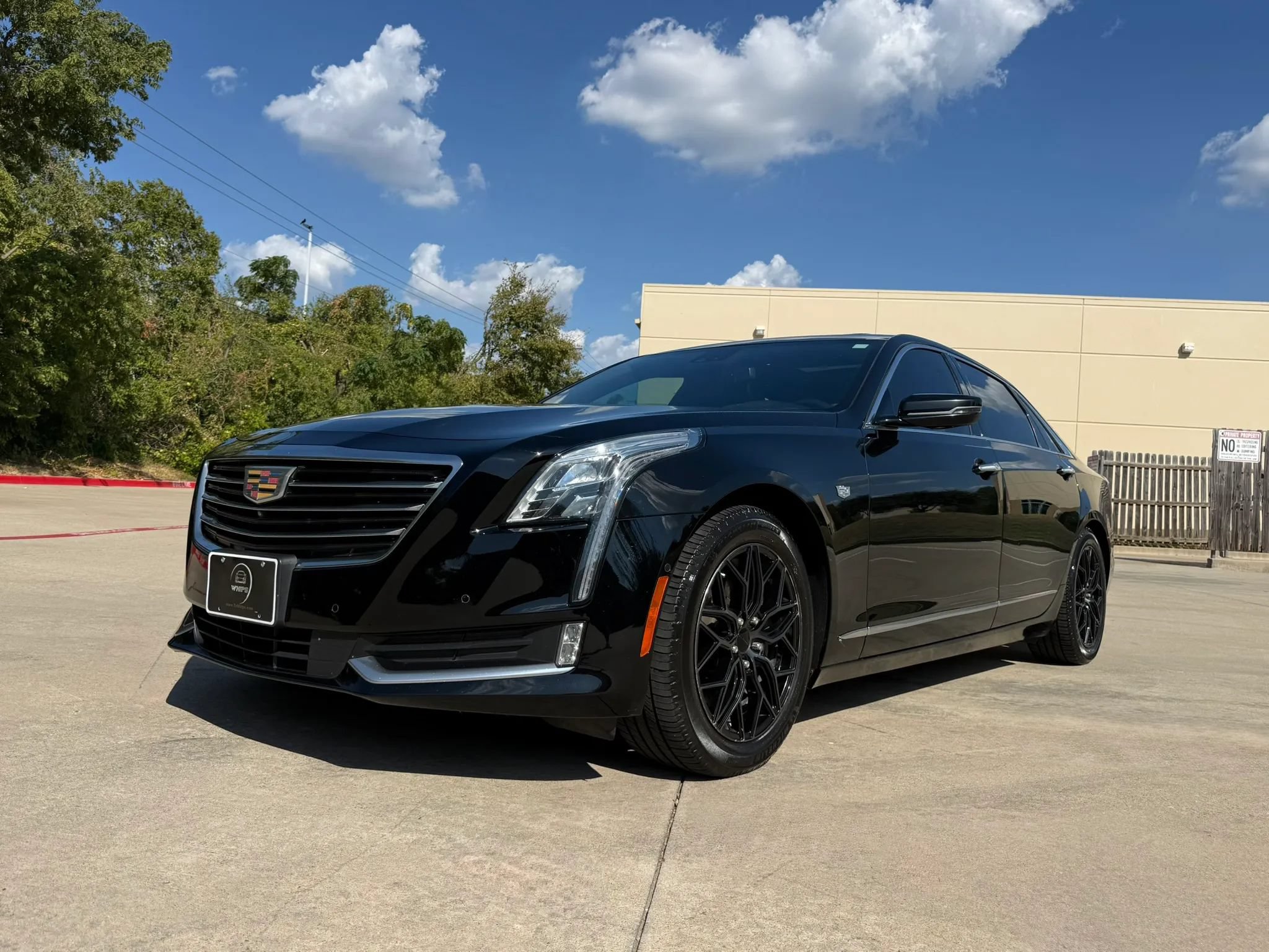 Used 2018 Cadillac CT6 Premium Luxury w/ Super Cruise Package AWD/4WD image 2