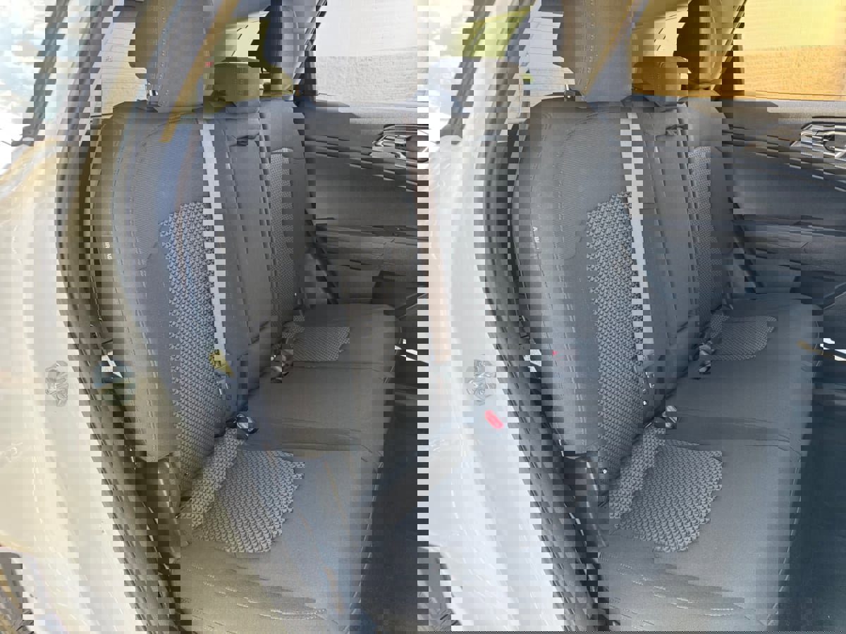 Used 2024 Kia Sportage LX image 18