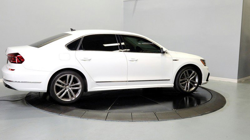 Used 2019 Volkswagen Passat 2.0T SE R-Line image 7