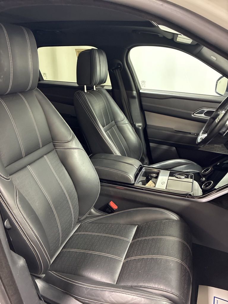 Used 2019 Land Rover Range Rover Velar R-Dynamic HSE image 30