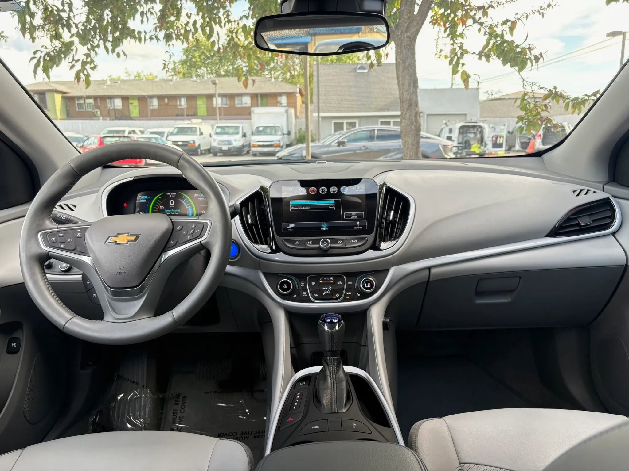 Used 2018 Chevrolet Volt LT w/ Comfort Package image 24