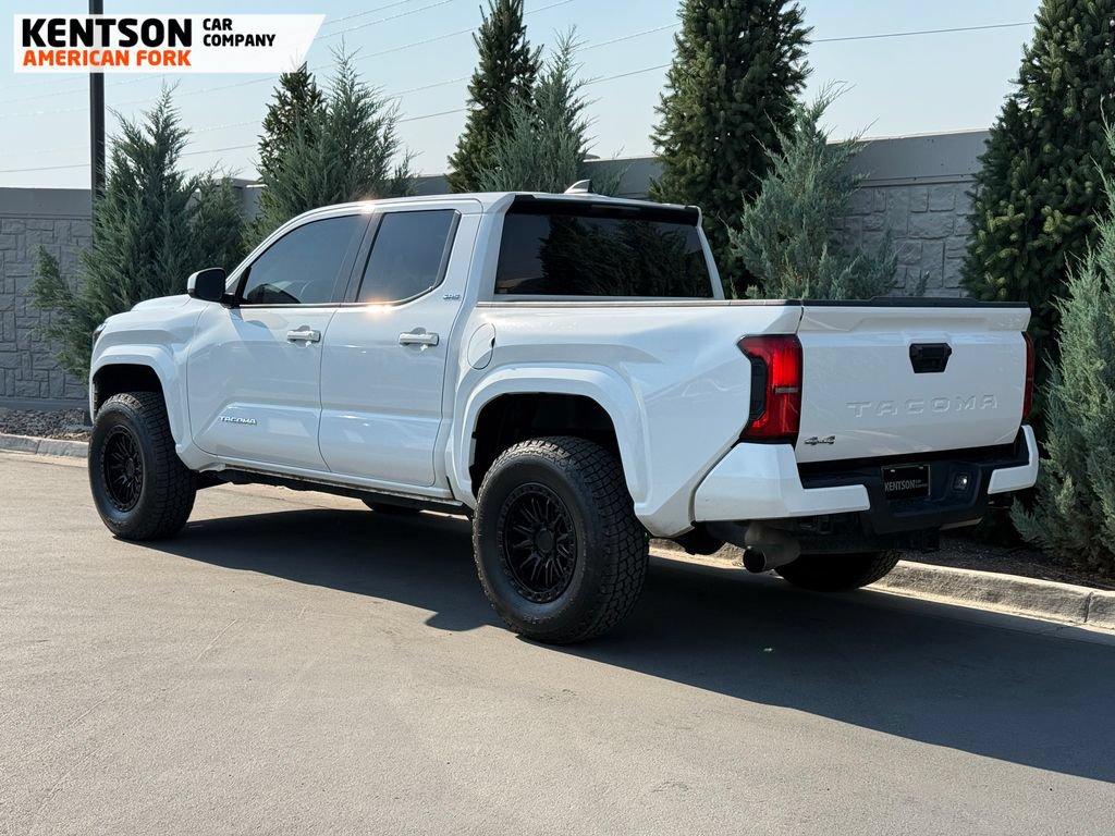 Used 2025 Toyota Tacoma SR5 AWD/4WD image 6