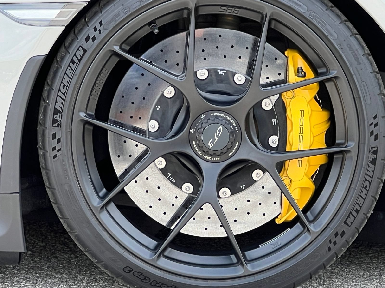Used 2018 Porsche 911 GT3 w/ Sport Chrono Package RWD image 16