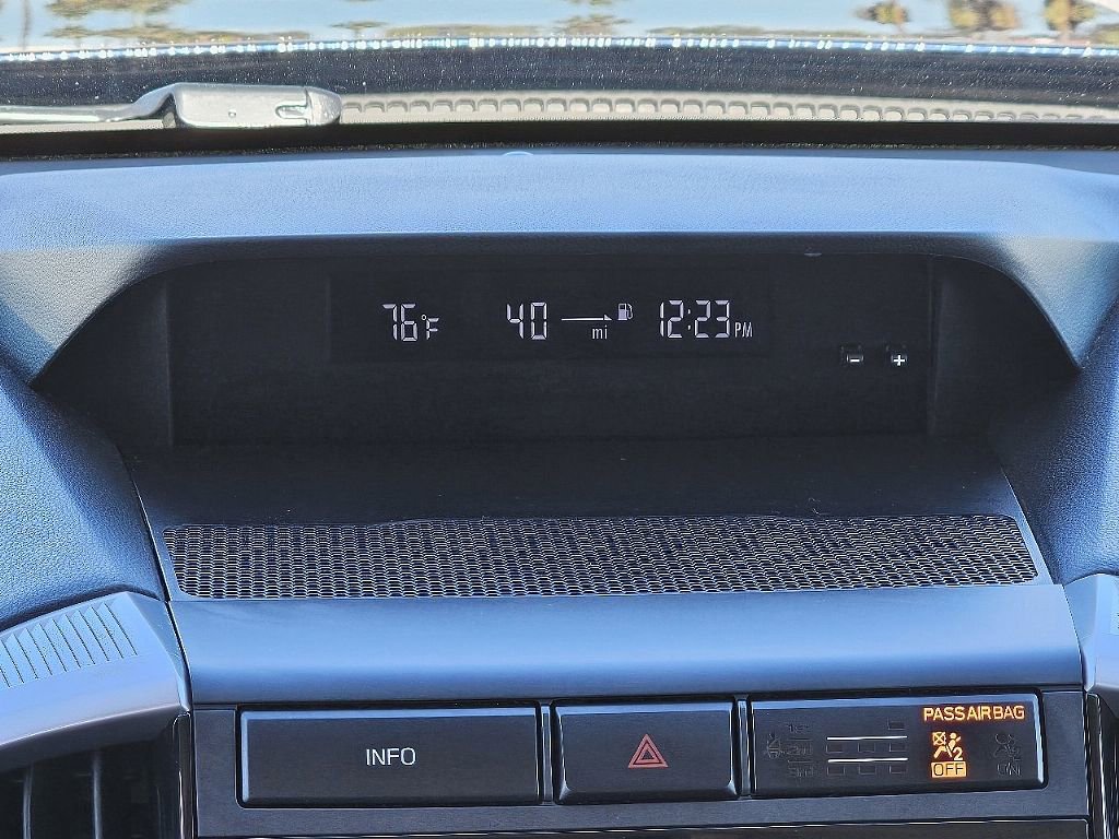 Used 2021 Subaru Ascent Premium w/ Convenience Package image 28