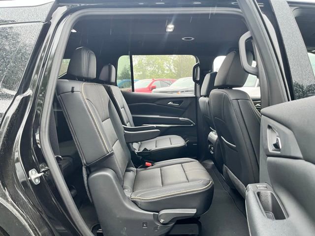 Used 2024 Chevrolet Traverse RS image 24